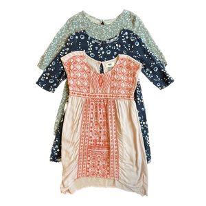 Old Navy girls dresses. 3-dress set. Size S (6-7).